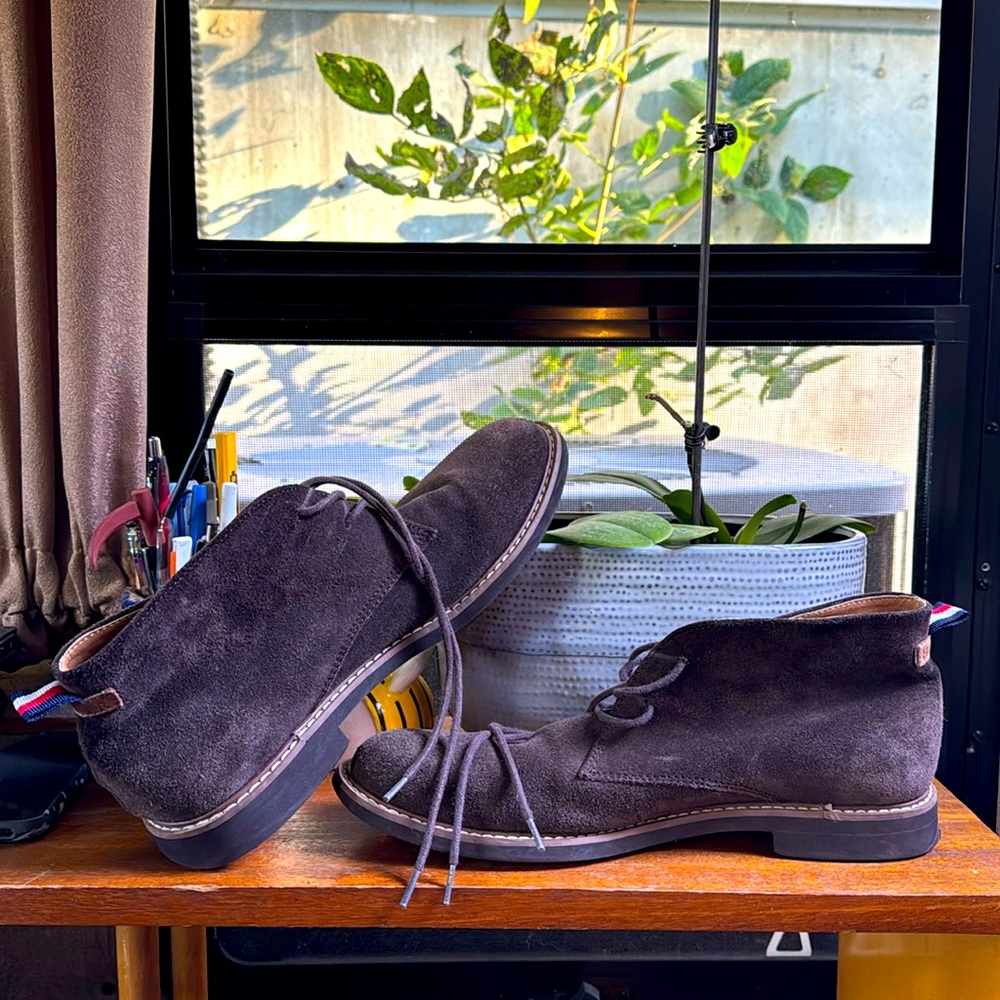Hilfigar dress shoes boots high tops